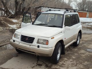 1997 Suzuki Escudo I, белый, 370000 рублей, вид 1