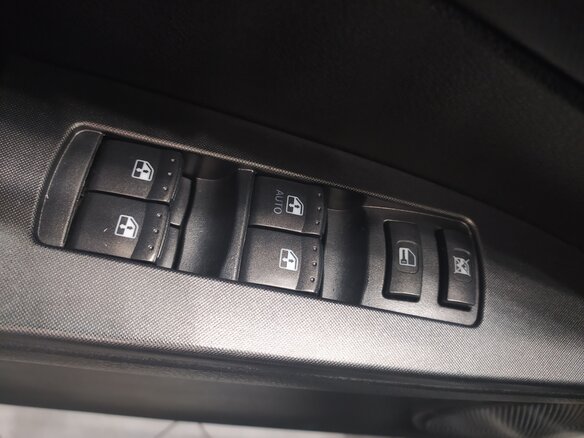 2012 SsangYong Kyron 6-speed I Рестайлинг, белый - вид 18