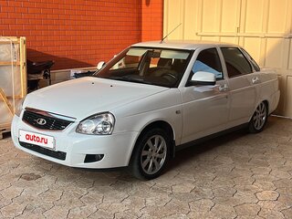 2015 Lada (ВАЗ) Priora I Рестайлинг, белый, 420000 рублей, вид 1