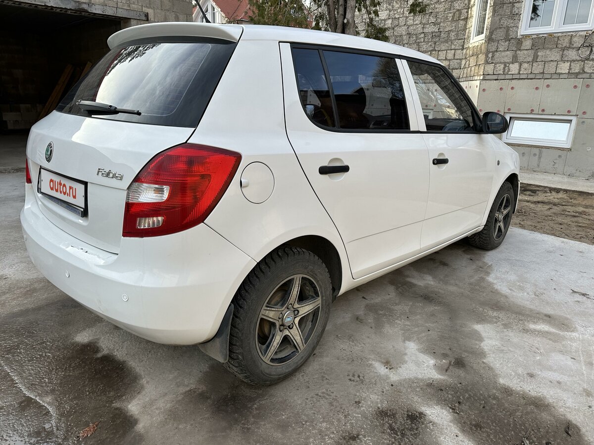 Купить б/у Skoda Fabia II 1.2 MT (70 л.с.) бензин механика в Тольятти ...