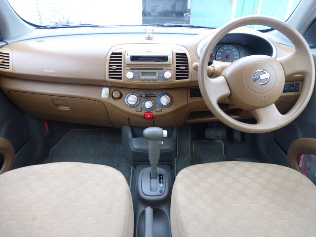 Nissan Micra k12 салон