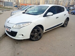 2011 Renault Megane III, белый, 355000 рублей, вид 1