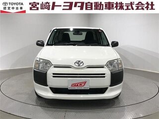 2016 Toyota Probox I Рестайлинг, белый, 775000 рублей, вид 1