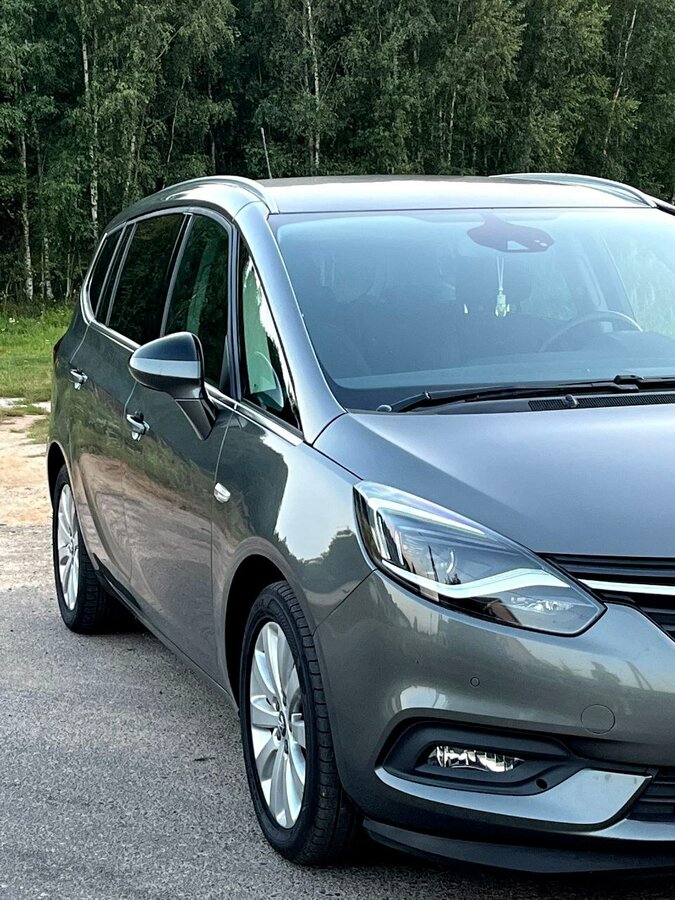 Opel Zafira 2018