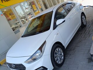 2017 Hyundai Solaris II, белый, 898000 рублей, вид 1