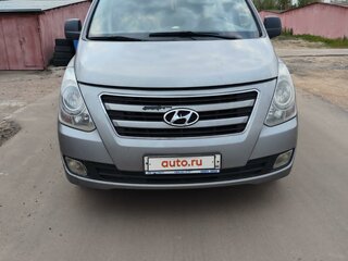 2012 Hyundai H-1 5-speed II, серый, 1750000 рублей, вид 1