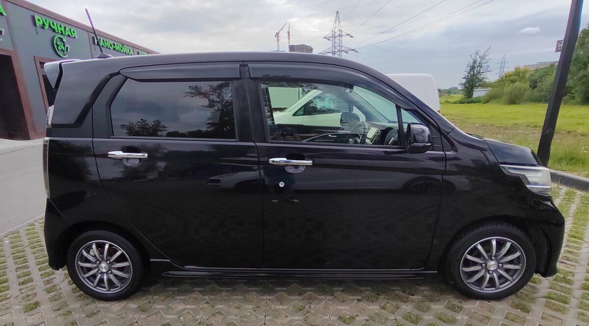Honda n WGN 2014