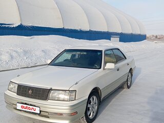 1997 Toyota Crown X (S150), белый, 650000 рублей, вид 1