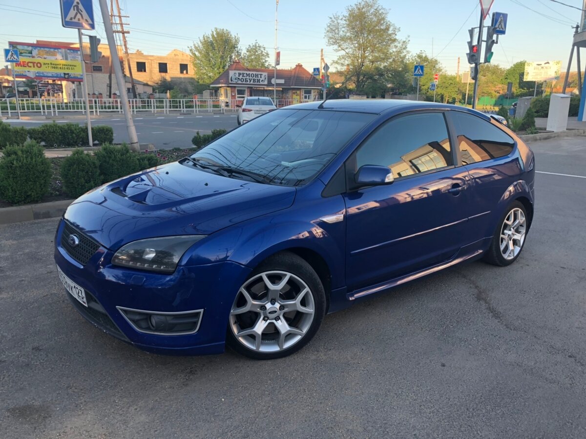 Ford Focus St 2 темно синий