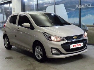 2020 Chevrolet Spark IV Рестайлинг, белый, 895000 рублей, вид 1