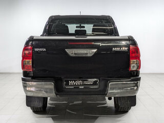 2017 Toyota Hilux VIII, чёрный, 3775000 рублей, вид 5