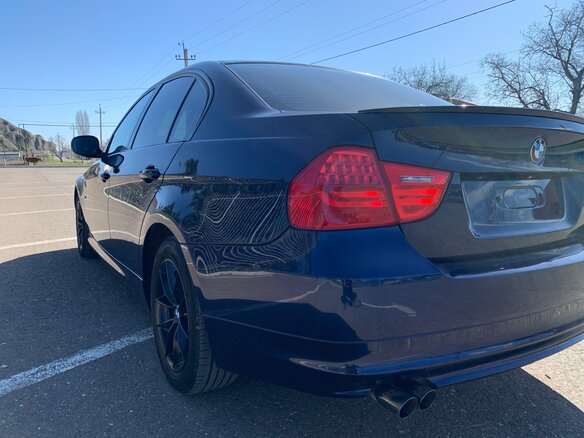 2011 BMW 3 серии 318i V (E90/E91/E92/E93) Рестайлинг, синий, 890000 рублей - вид 9