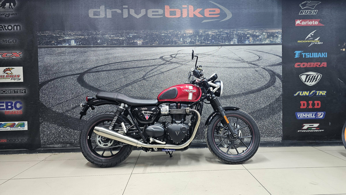 Triumph Street Twin