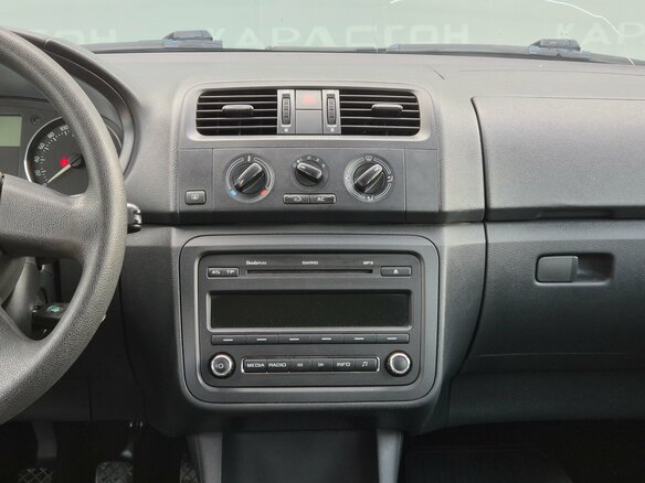 2011 Skoda Fabia II Рестайлинг, зелёный, 570000 рублей - вид 9