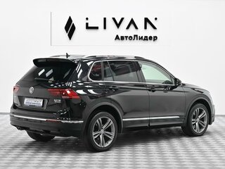 2018 Volkswagen Tiguan II, чёрный, 2275000 рублей, вид 4