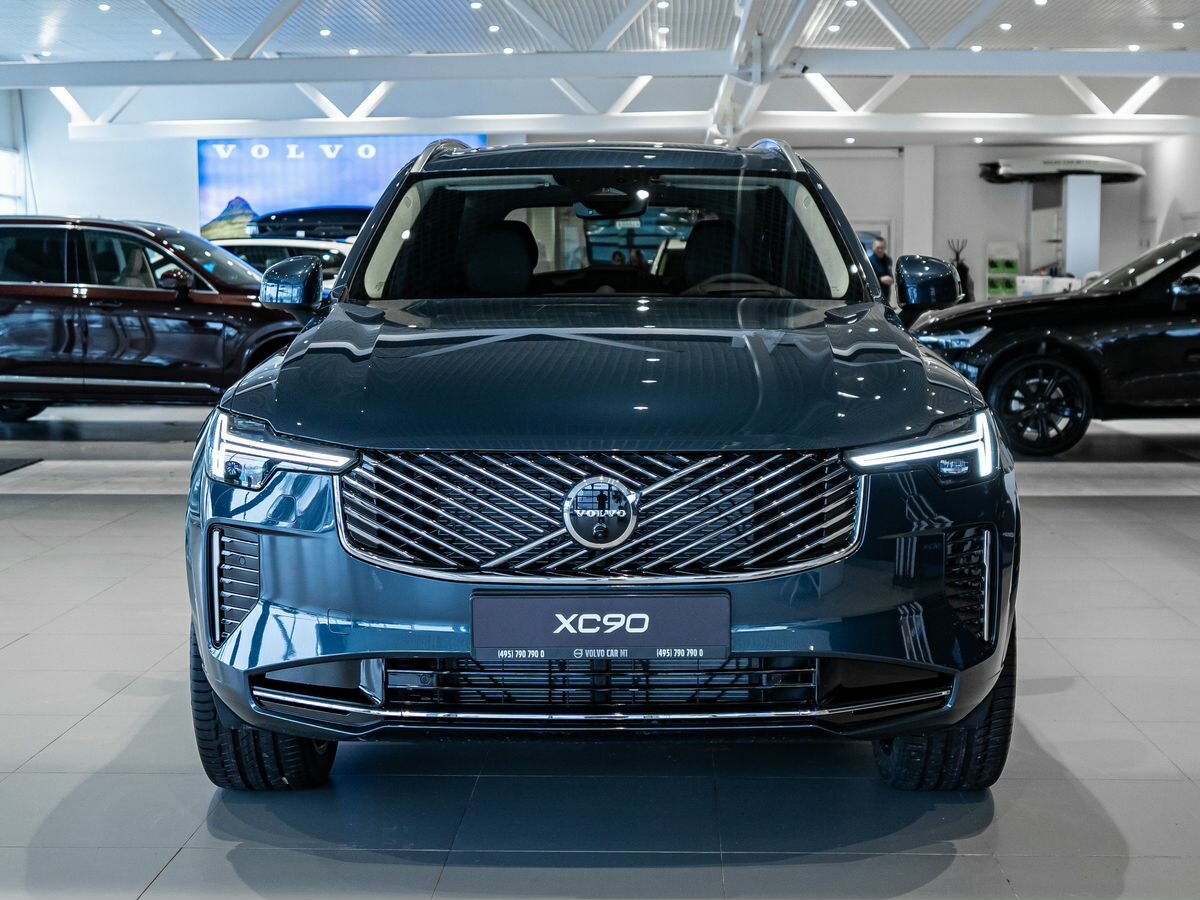 Volvo XC90 B5 II Рестайлинг 2