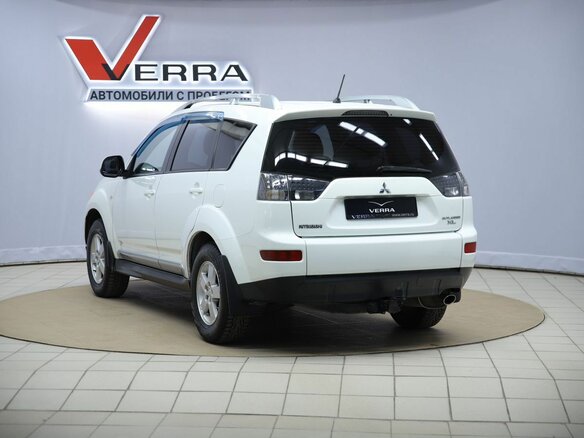 2008 Mitsubishi Outlander II, белый, 840000 рублей - вид 6