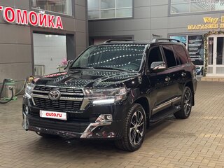 2013 Toyota Land Cruiser 200 Series Рестайлинг 1, чёрный, 4350000 рублей, вид 1