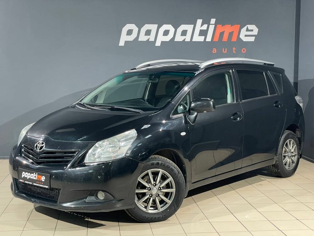 Toyota Verso I