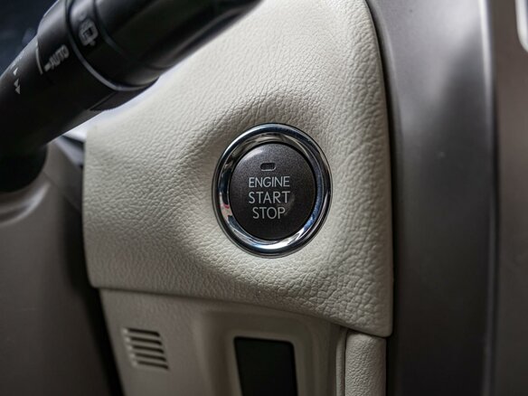 2015 Lexus GX 460 II Рестайлинг, бежевый, 3790000 рублей - вид 22