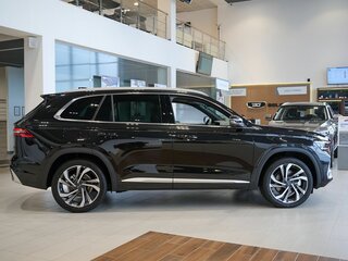 2025 Geely Monjaro I, чёрный, 4500000 рублей, вид 4