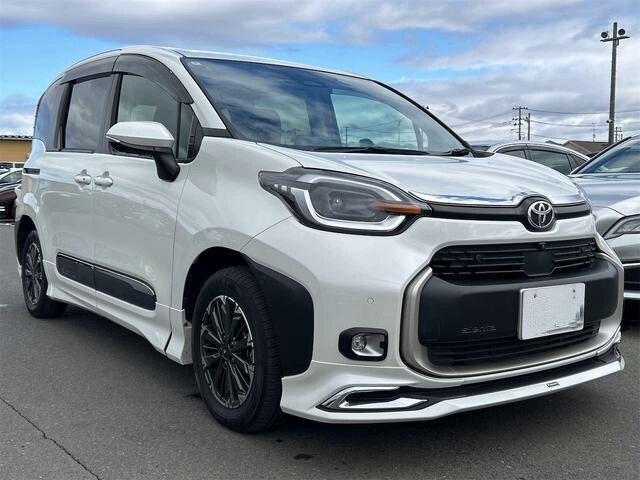 Toyota Sienta III