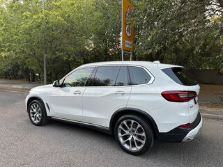 2019 BMW X5 40i IV (G05/G18), белый, 5888888 рублей, вид 1