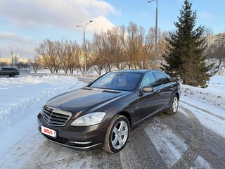 2009 Mercedes-Benz S-Класс 350 V (W221) Рестайлинг, коричневый, 2250000 рублей, вид 1