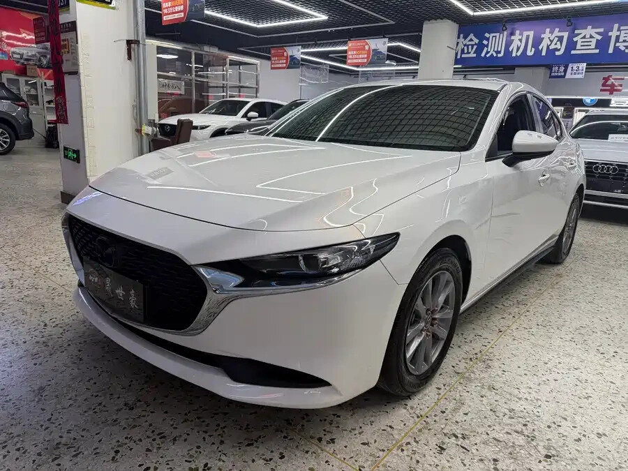 Mazda 3 Axela IV (BP)