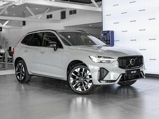 2026 Volvo XC60 II Рестайлинг 2, серый, 9700000 рублей, вид 3
