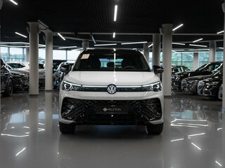 2025 Volkswagen Tiguan L Pro III (China Market), белый, 4700000 рублей, вид 3