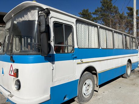 2000 ЛАЗ 695, белый, 300000 рублей, вид 4