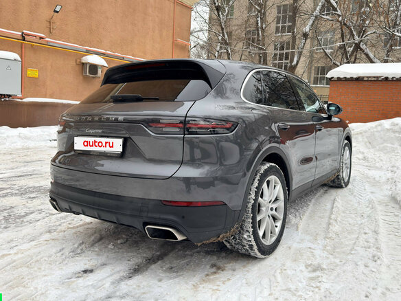 2021 Porsche Cayenne III, серый - вид 10