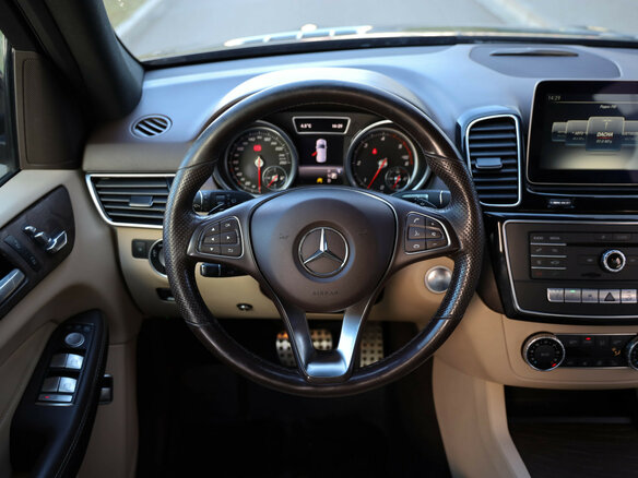 2017 Mercedes-Benz GLE 350 d I (W166), чёрный, 3879000 рублей - вид 8