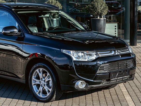 2014 Mitsubishi Outlander III, чёрный, 1335000 рублей - вид 7