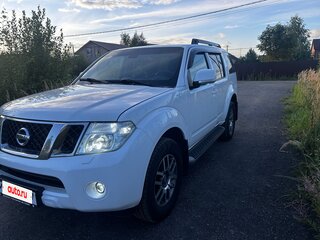 2013 Nissan Pathfinder III Рестайлинг, белый, 1500000 рублей, вид 1