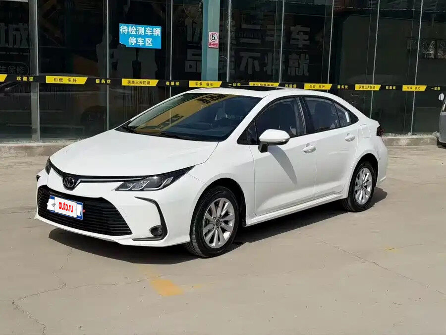 Toyota Corolla XII (E210)
