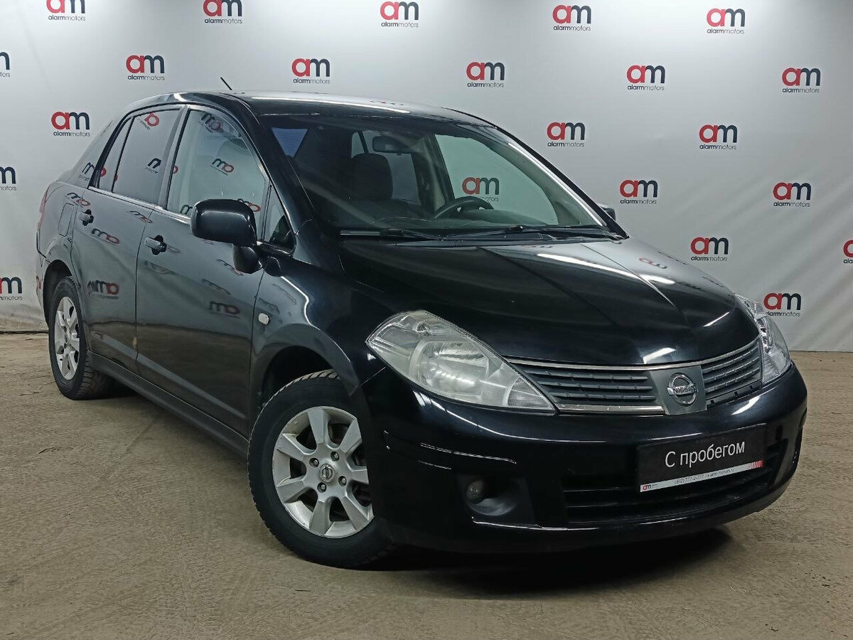 Nissan Tiida I