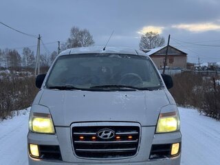 2005 Hyundai H-1 I Рестайлинг, серебристый, 400000 рублей, вид 1