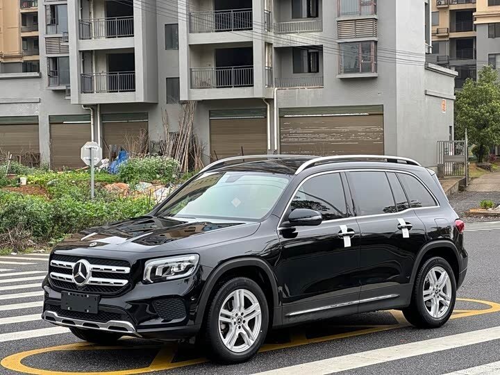 Mercedes-Benz GLB 180 I (X247)