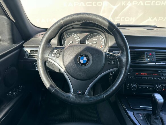 2009 BMW 3 серии 320i V (E90/E91/E92/E93) Рестайлинг, чёрный, 799000 рублей - вид 4