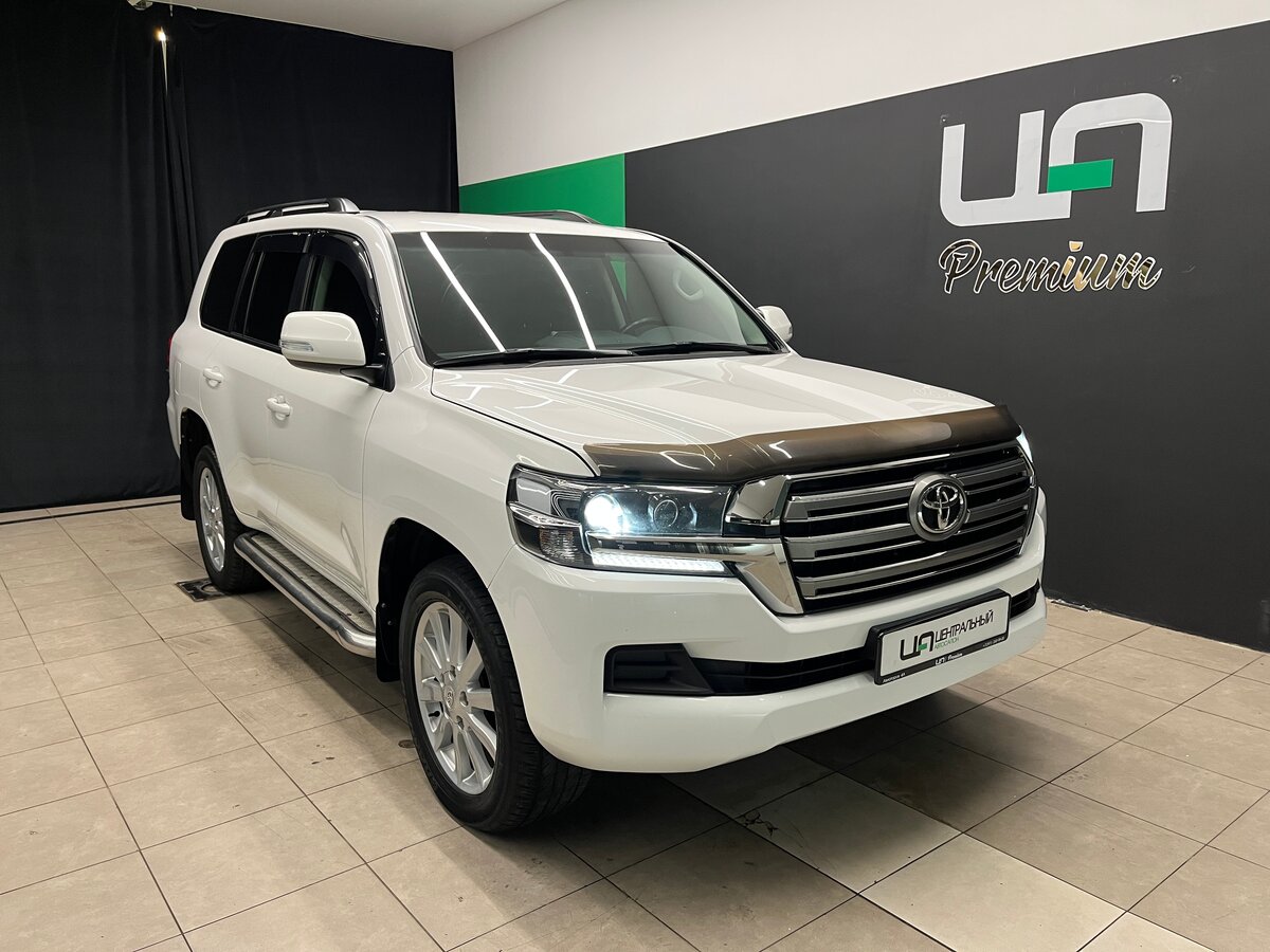 Toyota Land Cruiser 200 Series Рестайлинг 2