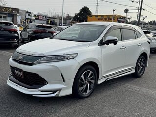 2020 Toyota Harrier III (XU60) Рестайлинг, белый, 2100000 рублей, вид 1
