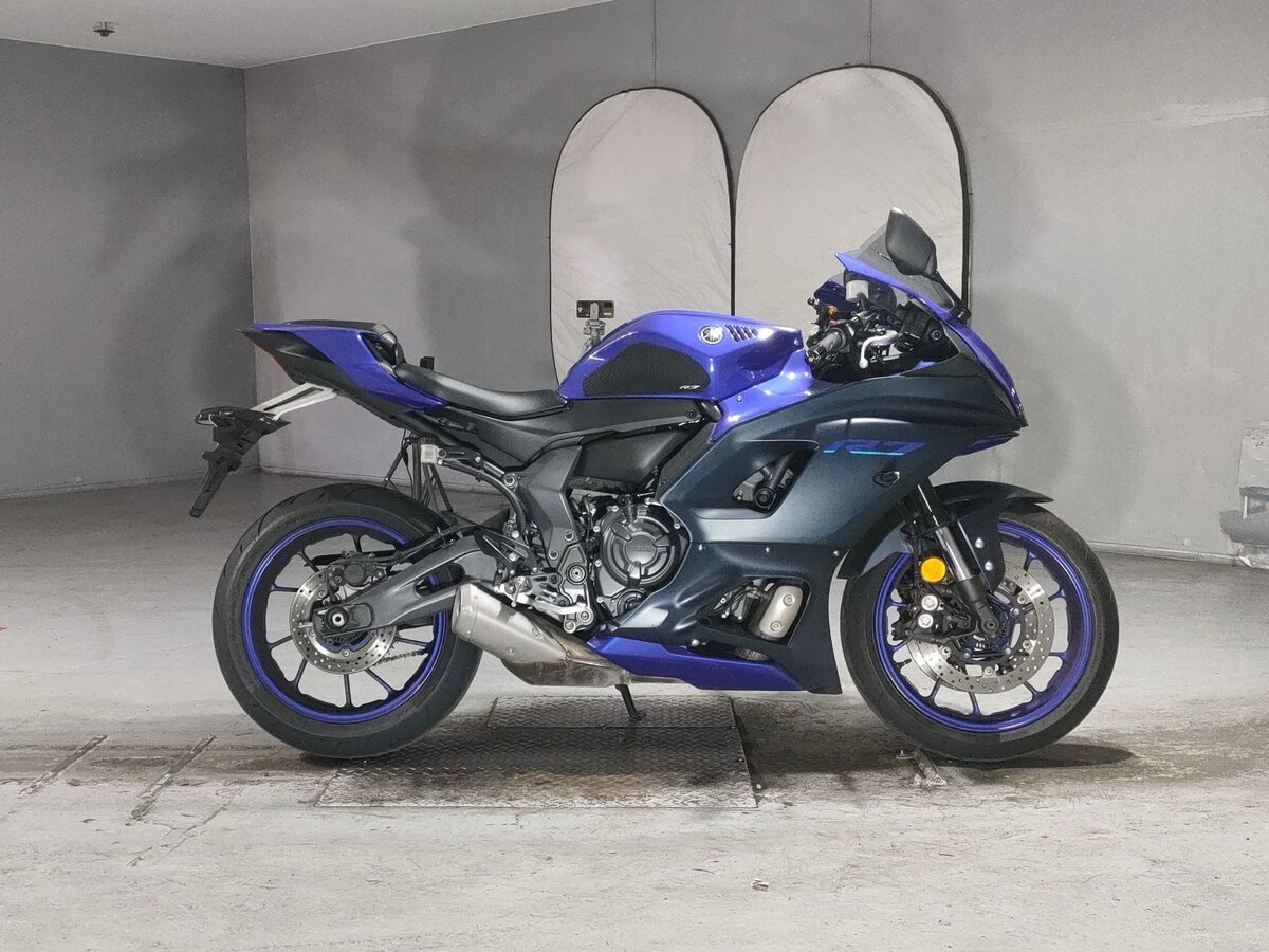 Yamaha YZF-R7