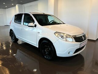 2013 Renault Sandero I, белый, 516000 рублей, вид 1