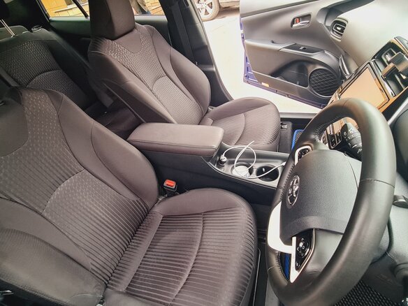 2016 Toyota Prius IV (XW50), синий, 1350000 рублей - вид 6