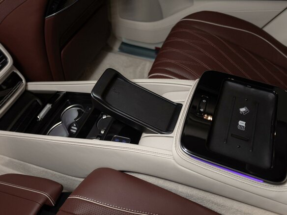 2025 Mercedes-Benz Maybach GLS 600 I Рестайлинг, чёрный, 29490000 рублей - вид 17