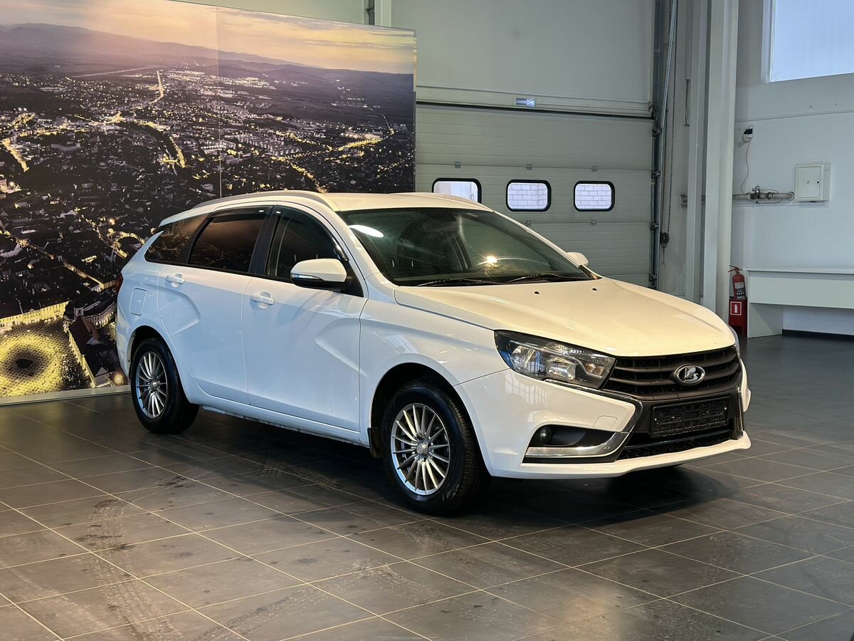 Lada (ВАЗ) Vesta SW I