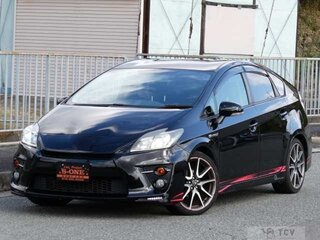 2013 Toyota Prius III Рестайлинг (XW30), чёрный, 952000 рублей, вид 1