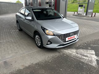 2021 Hyundai Solaris II Рестайлинг, серый, 900000 рублей, вид 1